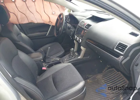 2018 Subaru Forester 2.5I Premium z USA, uszkodzony, nr VIN JF2SJAGC0JH557393